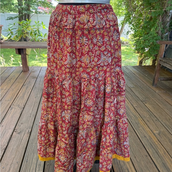Dresses & Skirts - Vintage Bohemian Floral Red Skirt